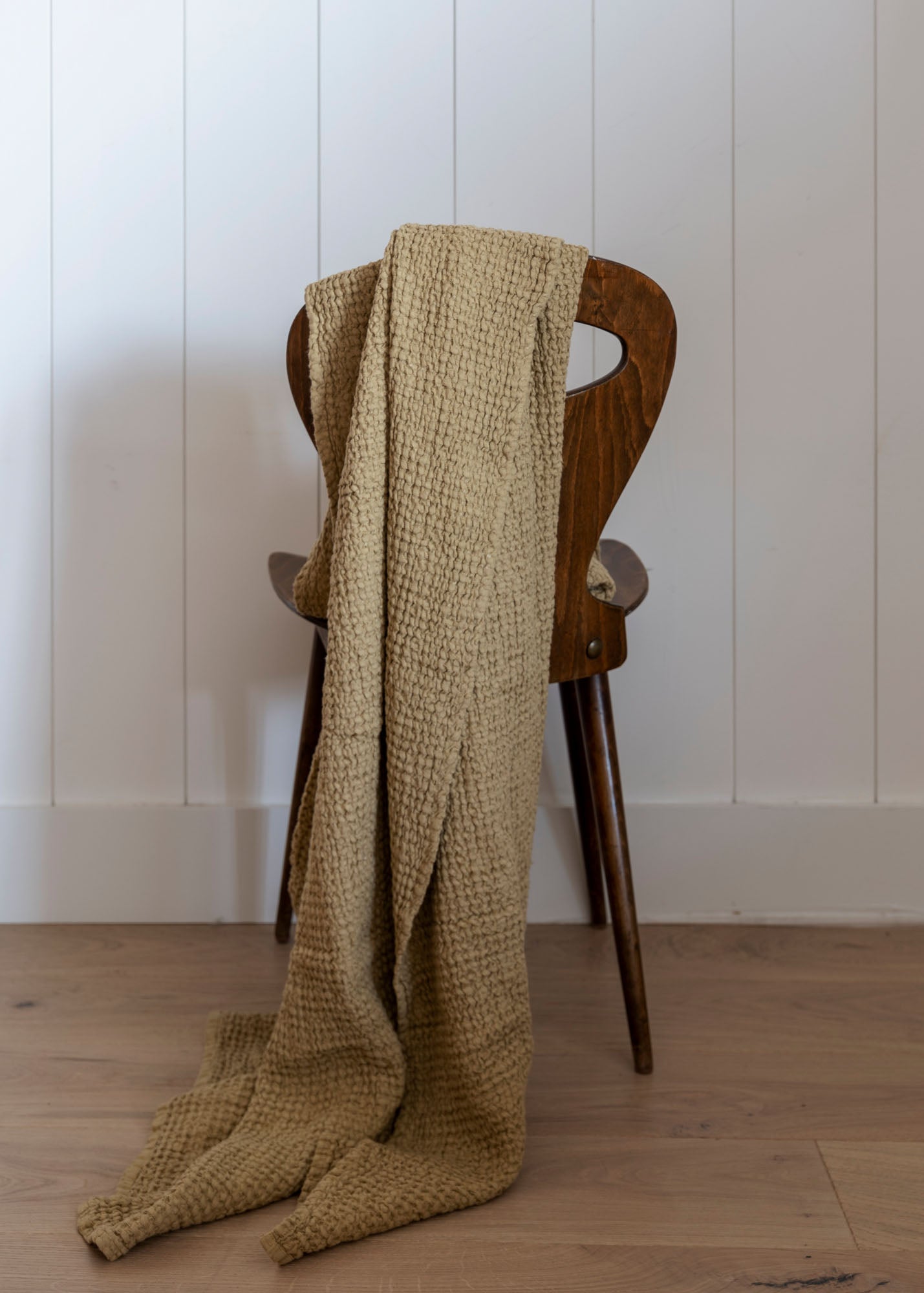 Linen throw shops in Sandy Beige / Waffle pattern / Linen throw blanket